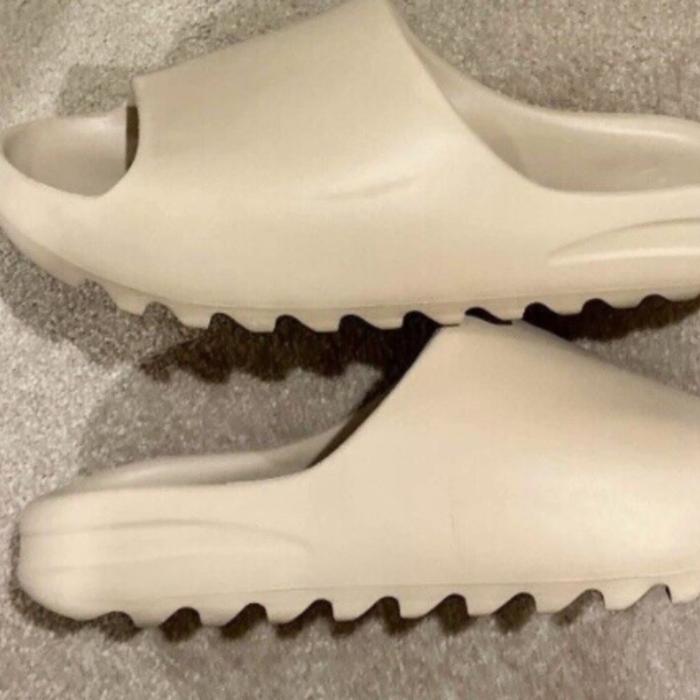 Adidas Yeezy Slide Bone